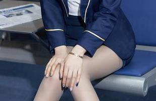 秀人网 - 爷不说话，CherryBlessU的泳池合集无声透着气息，移动的画面都想“咳咳”。