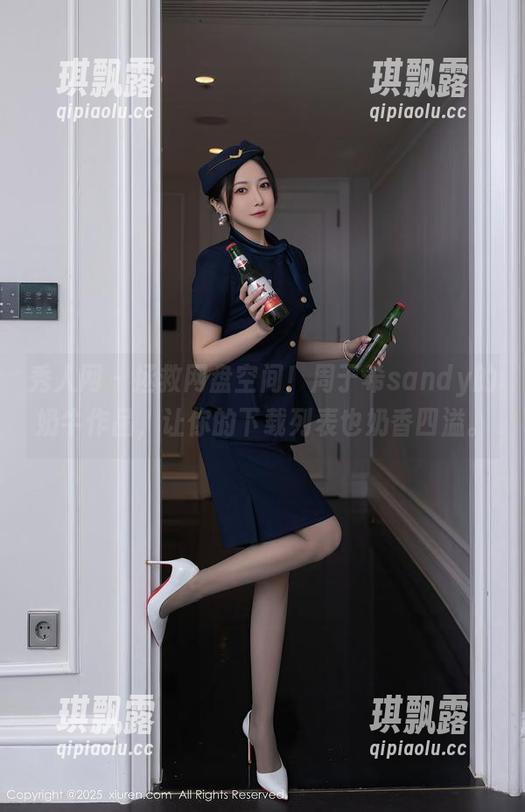 秀人网 - 拯救网盘空间！周于希sandy的奶牛作品，让你的下载列表也奶香四溢。