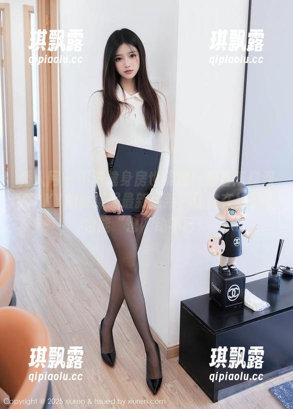 秀人网-陈雅漫VICKY 秀人网 - 不进健身房也能瘦!看看陈雅漫VICKY的体操服最新更新,让你在椅子上也能“窜”动不已!