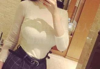 微密圈 - 童小芯黑丝写真：让人欲罢不能的双腿魔法！