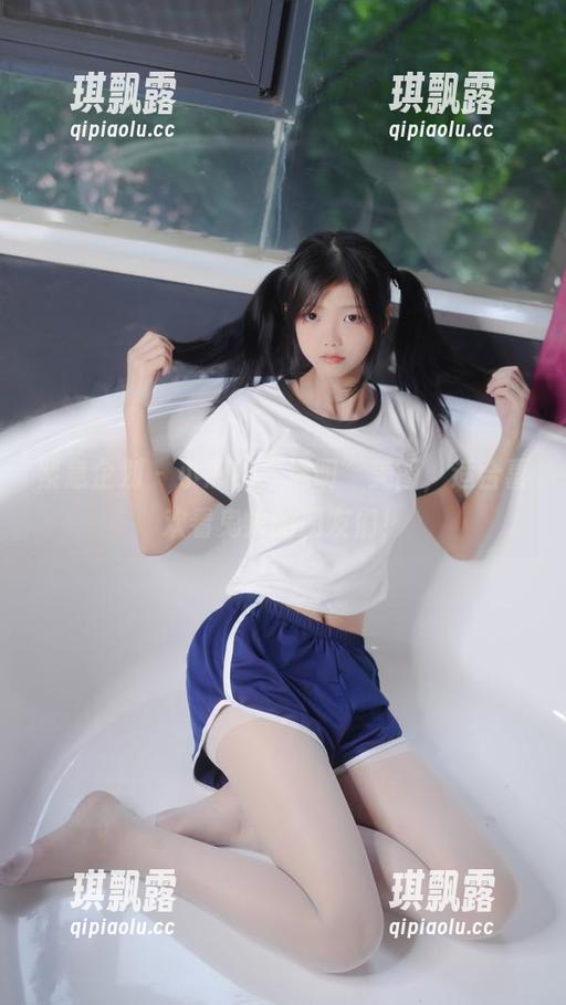 紧急企划 - 小恩的“透明”美图，适合喜欢看鬼片的朋友们！