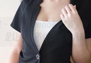 美媛馆 - 小海臀rena的写真，可爱的美足让人忍不住想多看几眼