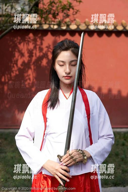 蜜桃社-王婉悠Queen 蜜桃社 - 美图总能让人停下脚步,王婉悠Queen这组白色作品,分享给你们!简直让人夜里想偷偷模仿。