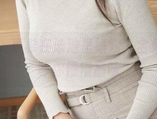 蜜桃社 - 真希在泳池里嬉戏，全集和原图等你慢慢品味