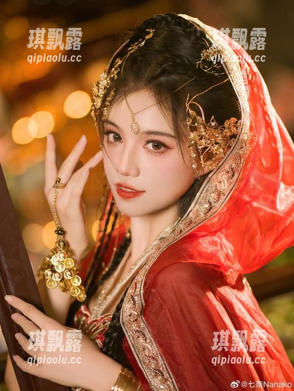 贰加六白色图包抢镜，过程中我才发现，原来白色也能减龄！