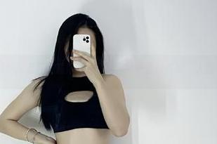 微密圈 - 偶然间点开铁锤姐姐的写真，红色蕾丝在线，大脑科普进行中