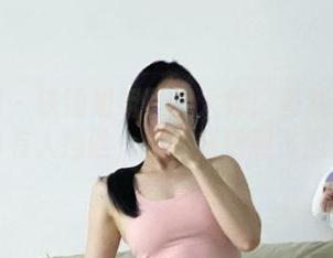 微密圈 - 铁锤姐姐首组大作：虽然这组写真有人挡脸，但气氛赞到飞起！
