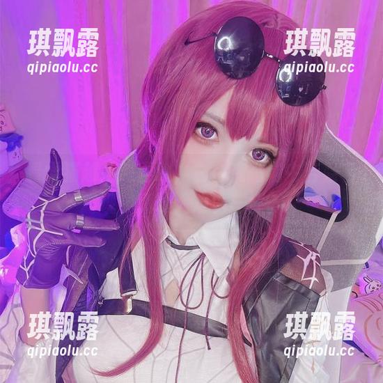 看雪猫越拍越喜欢，白色在高清中若隐若现，真让人难以忘怀。