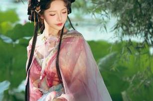 最新的雯妹不讲道理日本旅拍-ol美图，瞬间让我想搬到日本当社员的那种冲动！