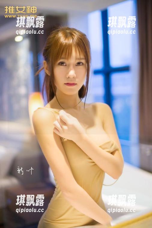 青豆客 - 网盘在召唤！汪佩妮Penny美脚合集，描绘了一个只能靠想象的疯狂脚展！