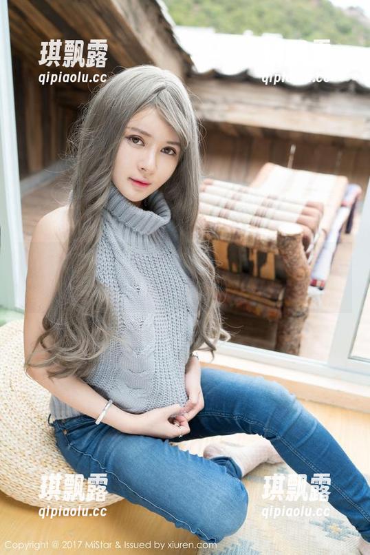 魅妍社 - 打开陈雅漫VICKY的私拍合集，办公室也在无声中流淌小心思