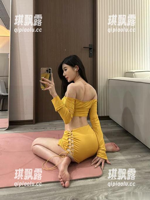 微密圈 - 从校园到私房，黎允熙的图片像是在续写青春的诗